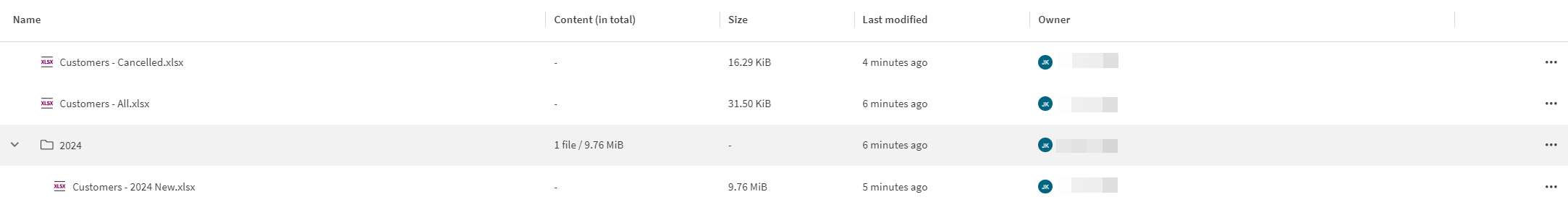 Tabla de la interfaz "Archivos de datos", que muestra todos los archivos y carpetas de datos contenidos en la ruta seleccionada actualmente en el espacio