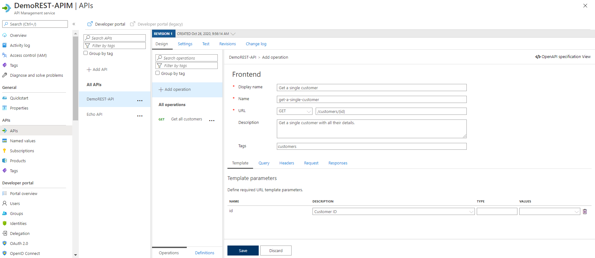 Dans le menu APIs (API) de l'API DemoREST-API, le nouveau paramètre id est disponible dans l'onglet template (modèle).